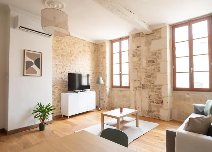 La Calade Charming نيم