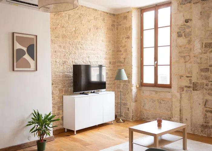 La Calade Charming شقة